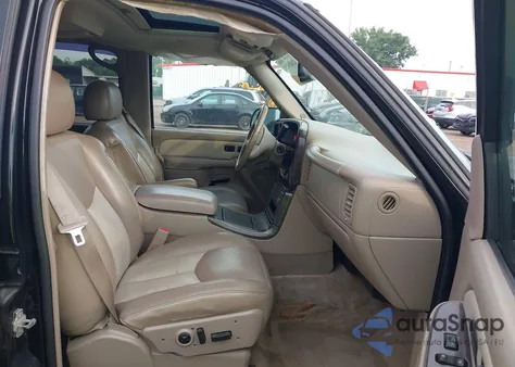 2005 GMC Yukon Xl 1500 Denali z USA, uszkodzony, nr VIN 1GKFK66U05J202781